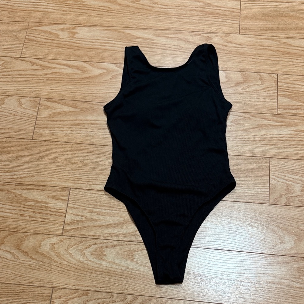 Kids Black One Piece jumpsuit S